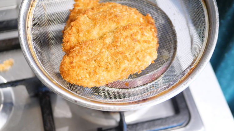 Image of Drain on paper towels or in a sieve.