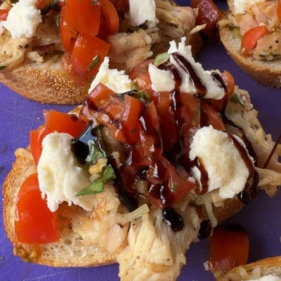 Image of Legendary Chicken Bruschetta