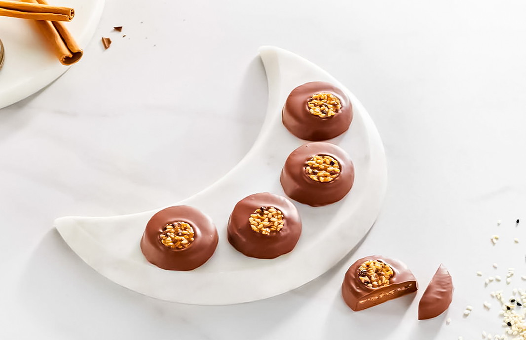 Cinnamon & Sesame Chocolate Bonbon