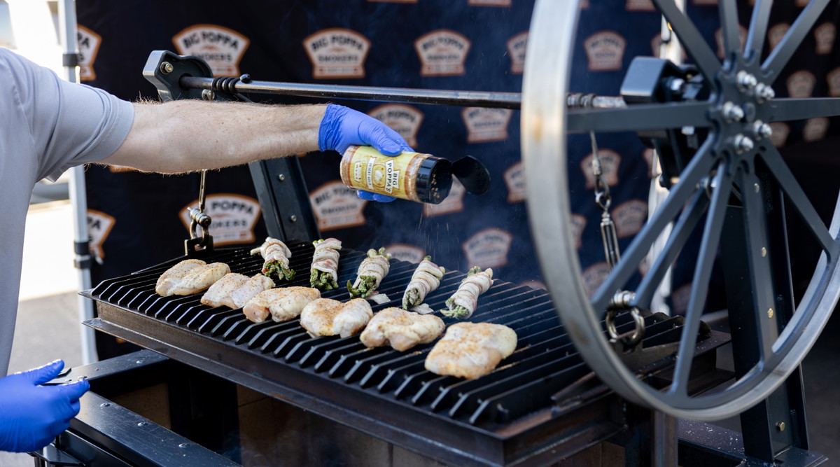 Santa Maria Grilled Chicken and Asparagus