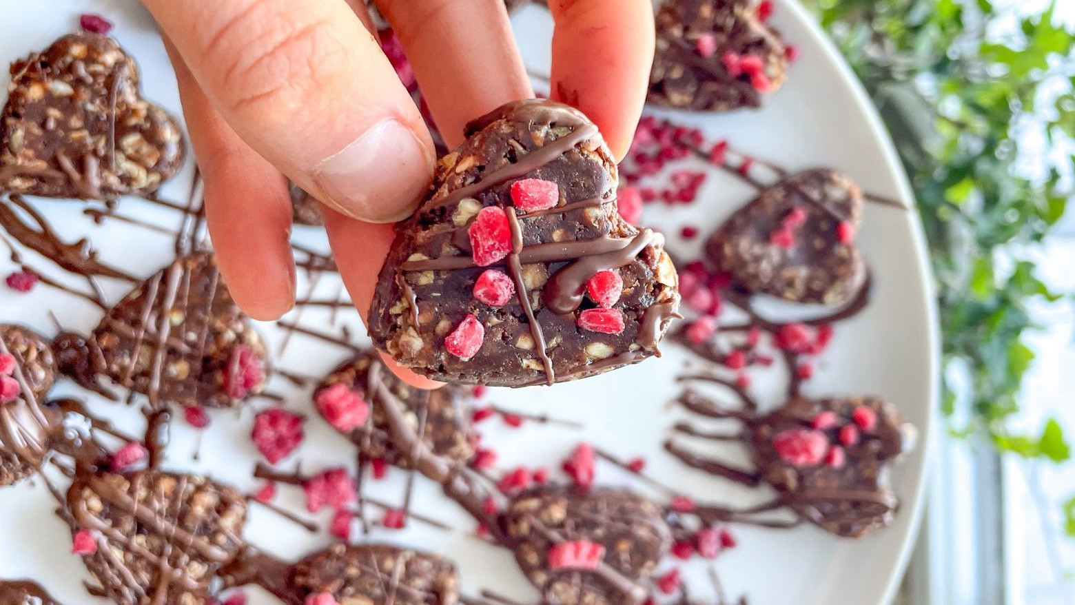 Image of 5 Ingredient Crispy Brownie Bites