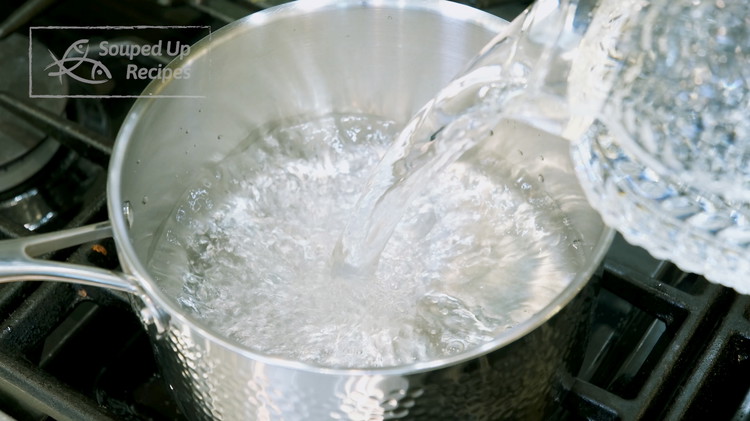 Image of Bring 1.5 liters water to a boil, which will take 5-6 minutes over high heat. 
