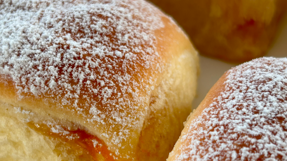 Buchteln with Apricot Jam Recipe