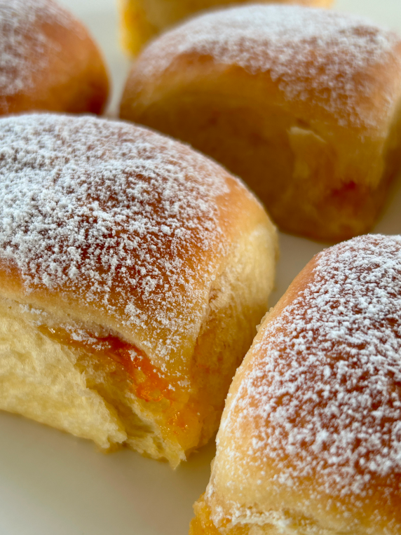 Buchteln met Abrikozenjam