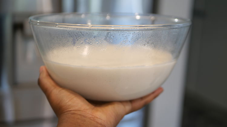 Image of Let the batter rest for 30-1 hour to allow the...