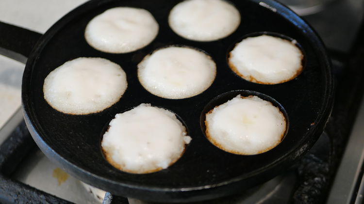 Image of Flip and cook the other side for another 1-2 minutes,...