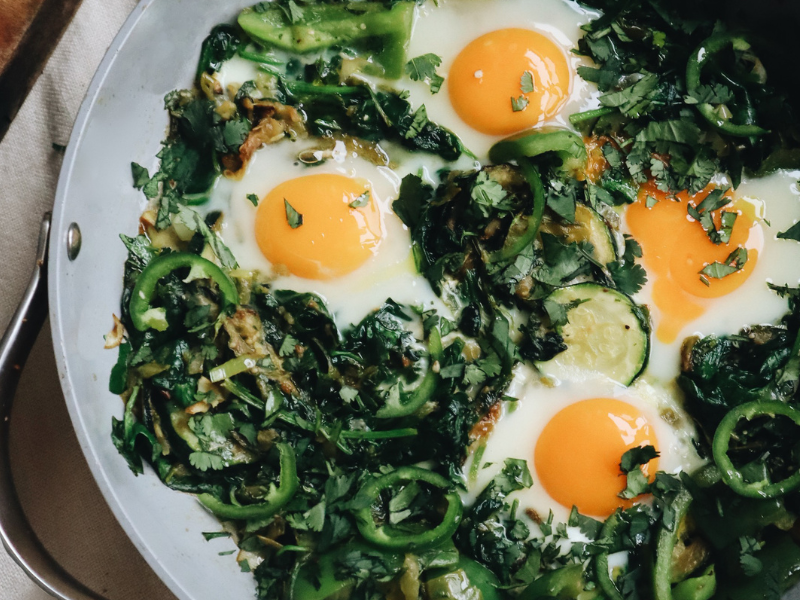 Green Shakshuka Recipe with Olive Oil for Savory Brunch – kyoord