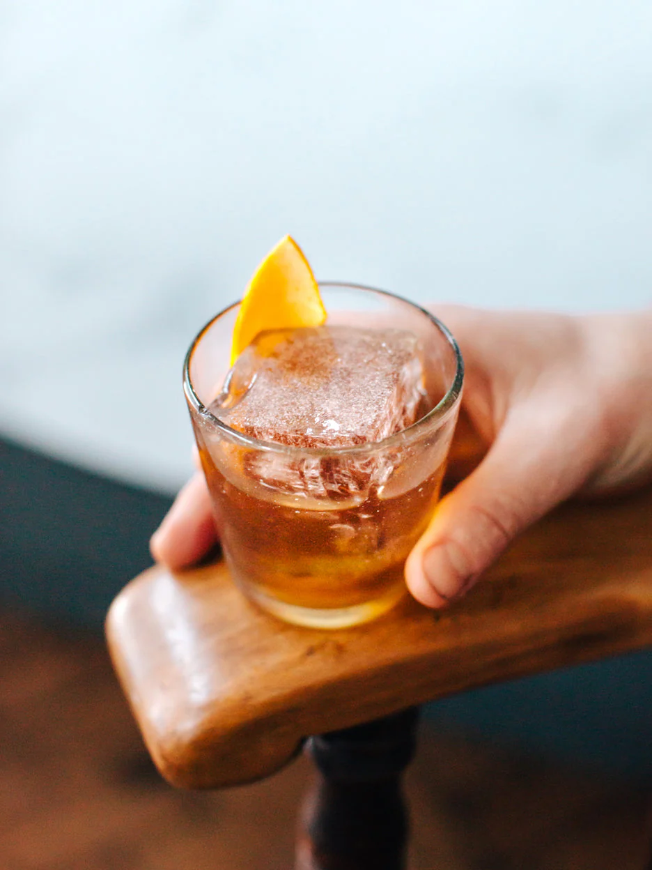 <h1>RUM & RAISIN OLD FASHIONED</h1>
