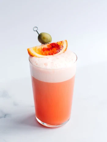 <h1>VODKA, ORANGE & CAMPARI</h1>