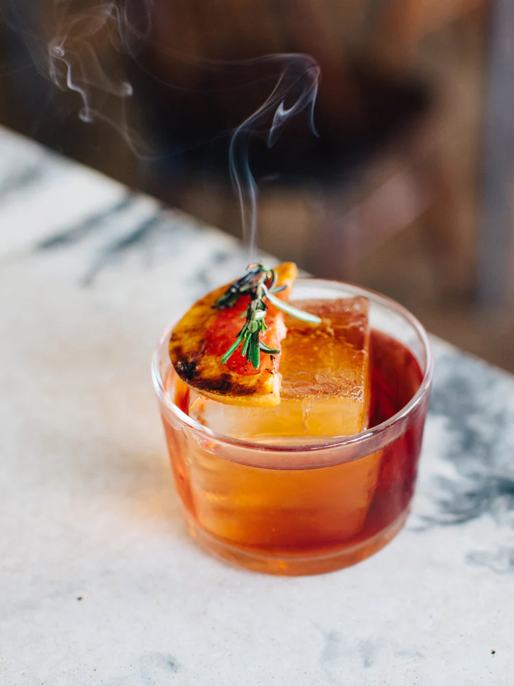 <h1>BURNT GRAPEFRUIT & ROSEMARY NEGRONI</h1>