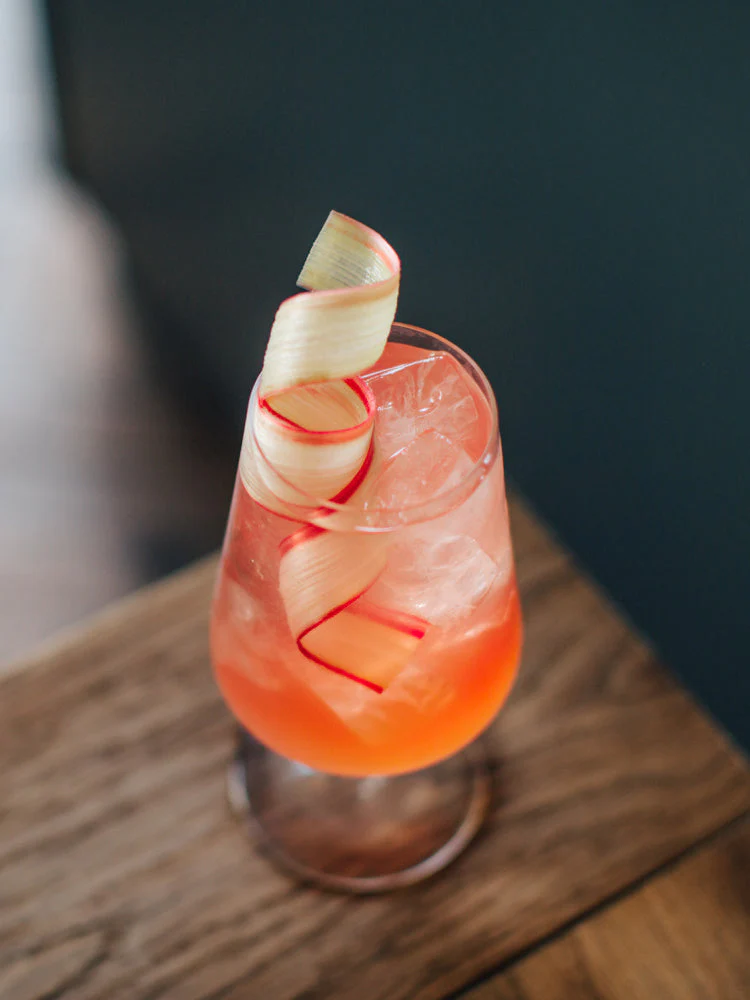 <h1>RHUBARB GIN</h1>