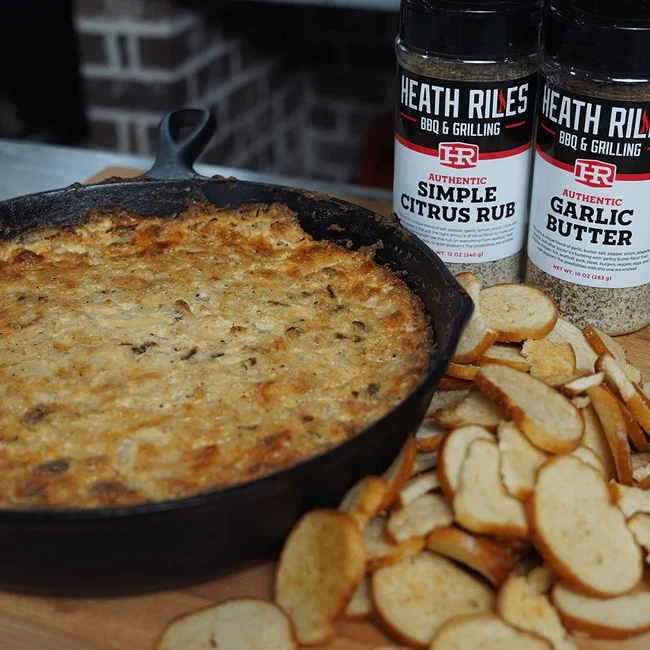 Smoked onion dip with bread