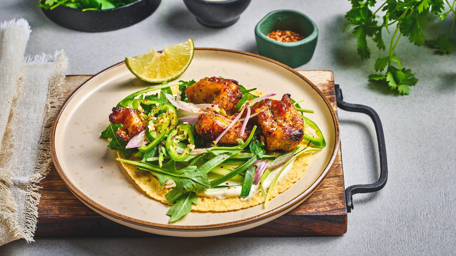 Saftig kyckling i varma tortillas