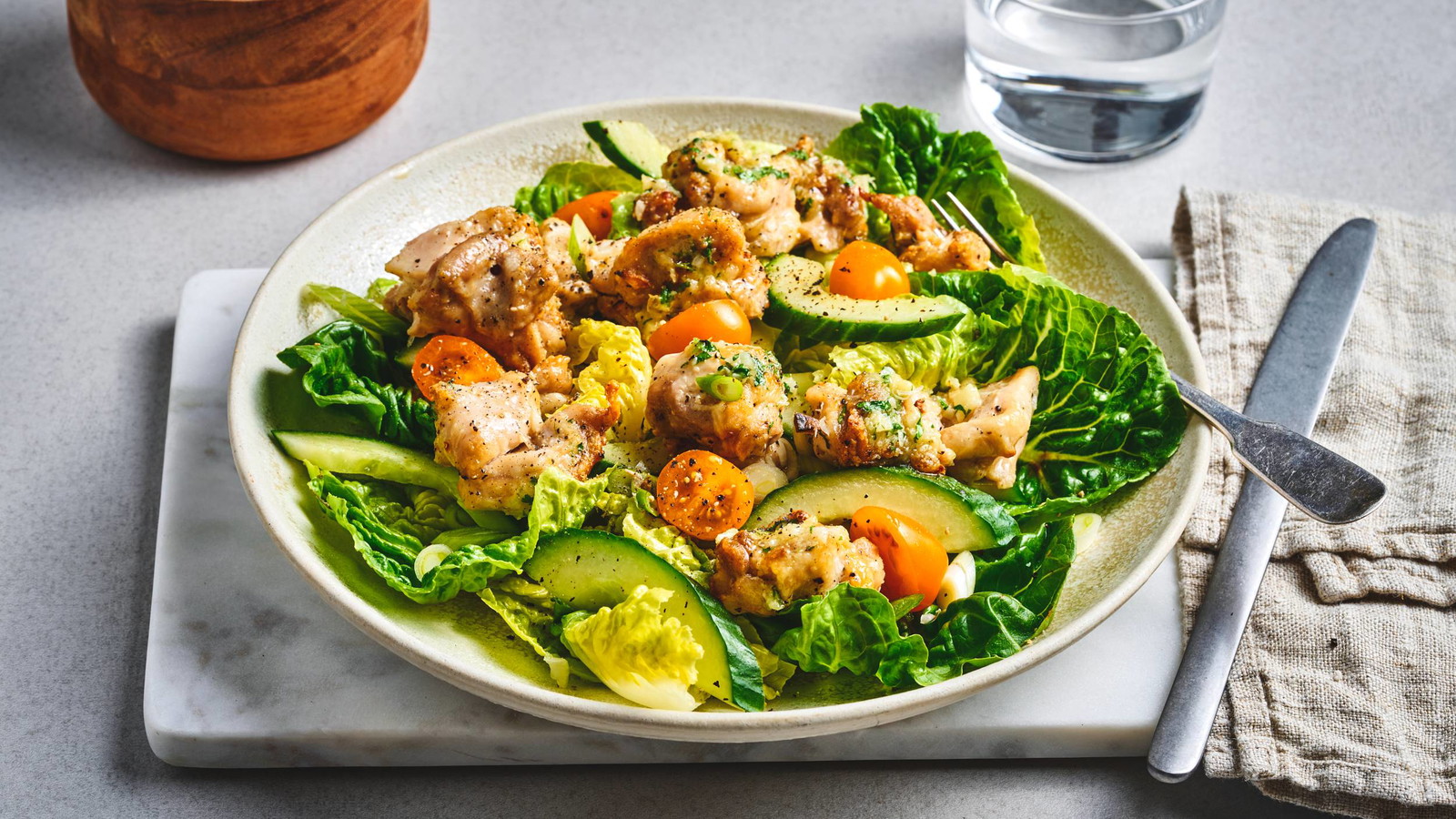 Fräsch och mättande kycklingsallad