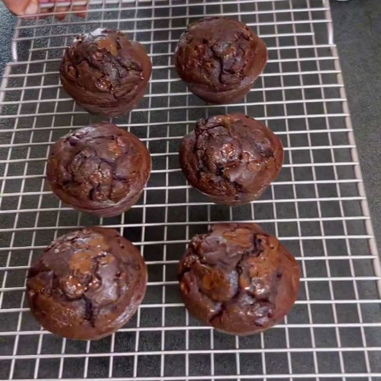 Image of Die Muffins im vorgeheizten Ofen etwa 18-20 Minuten backen oder...