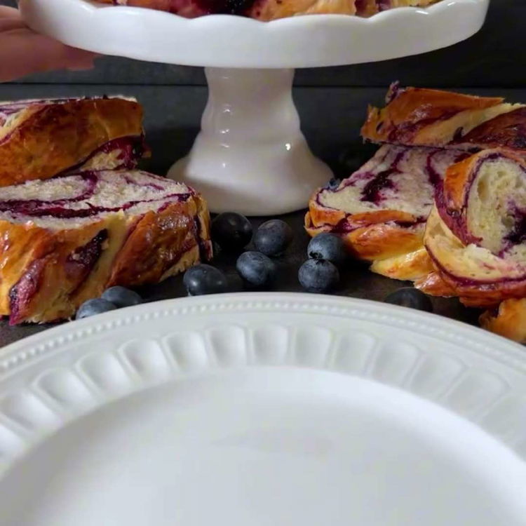 Image of Coaceți împletitura în cuptorul preîncălzit timp de aproximativ 25-30 de...