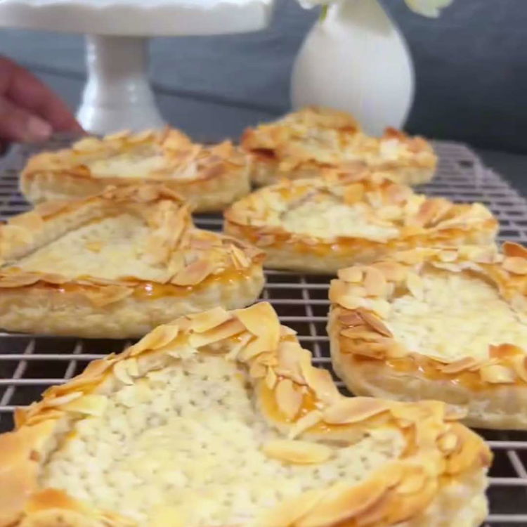 Image of Puneți o greutate ușoară în centrul inimilor pentru a promova...