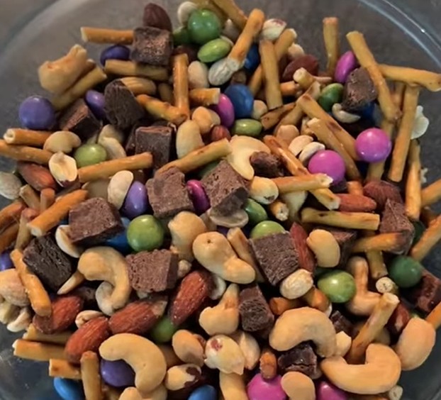 Whoa Dough Trail Mix