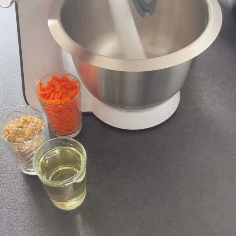 Image of Preheat the oven to 180°C (356°F) top/bottom heat or 160°C...