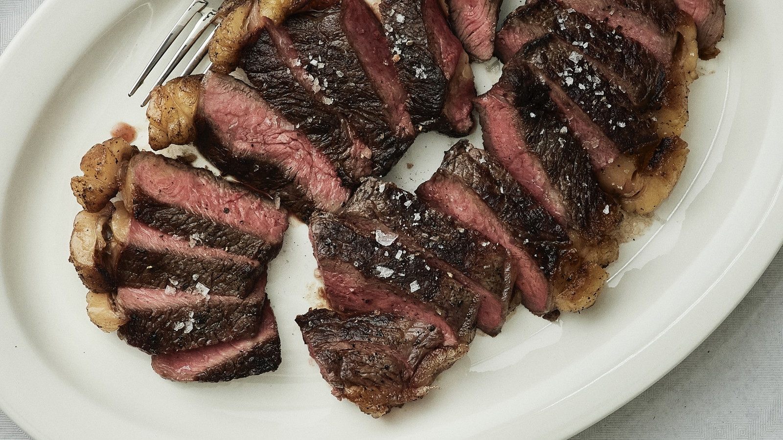 Image of Sirloin Steak with 3-Kinds-of-Peppercorn Sauce