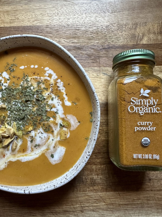 Coconut Curry Pumpkin Soup