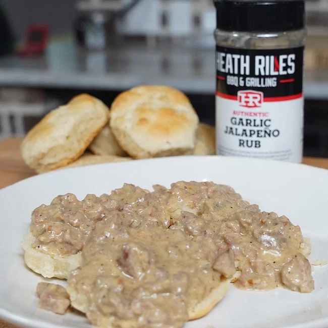biscuits and garlic jalapeno gravy