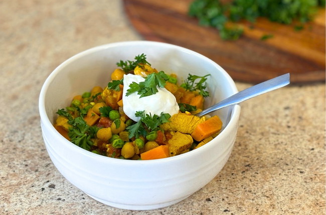 Image of Chicken Chickpea Curry Bowls