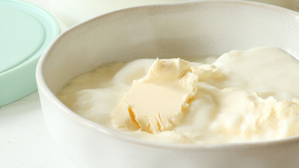 Image of How to make raw milk yogurt