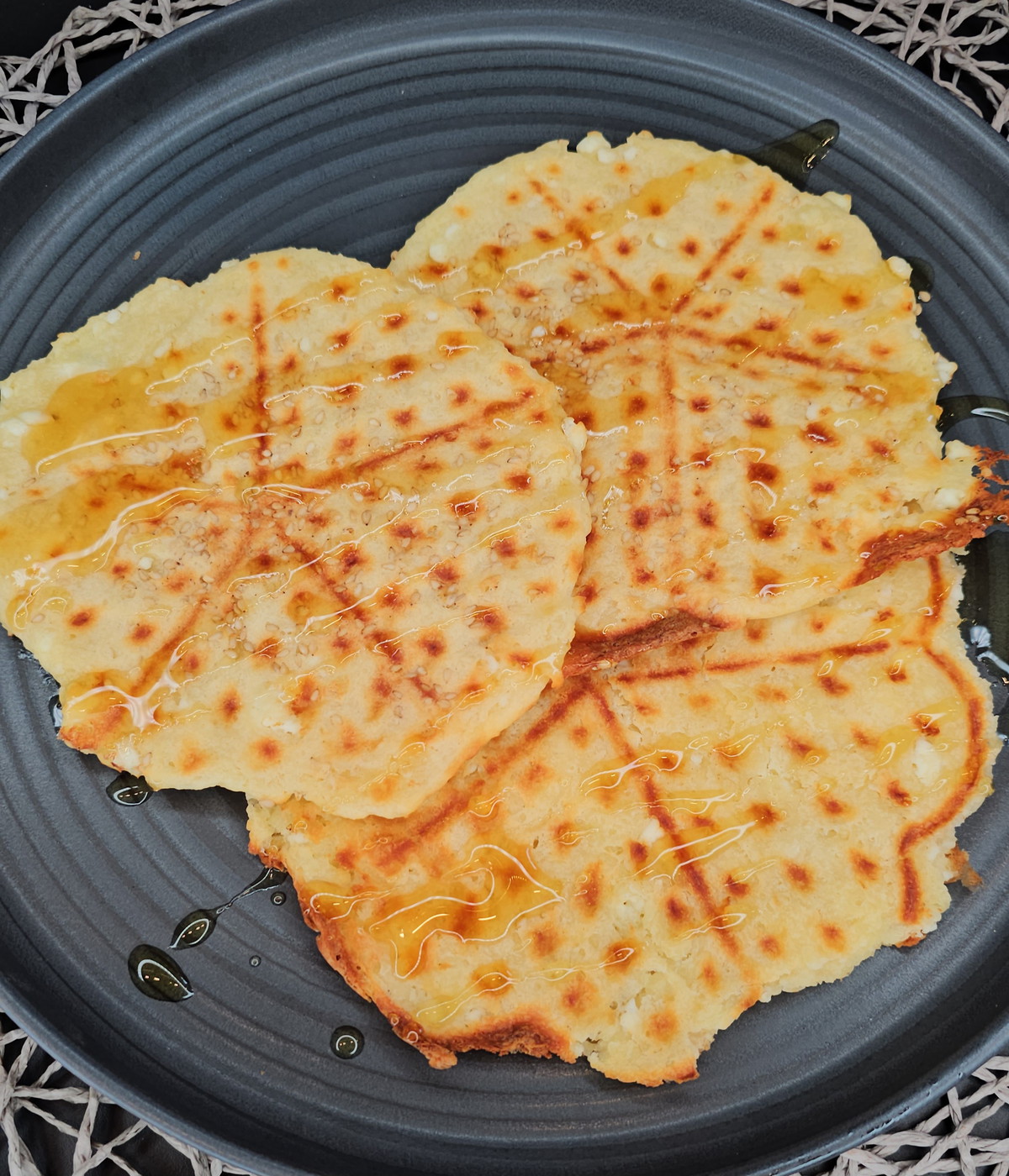 Fetabrot aus dem Waffeleisen