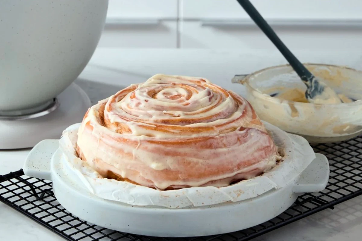 Pan cinnamon roll