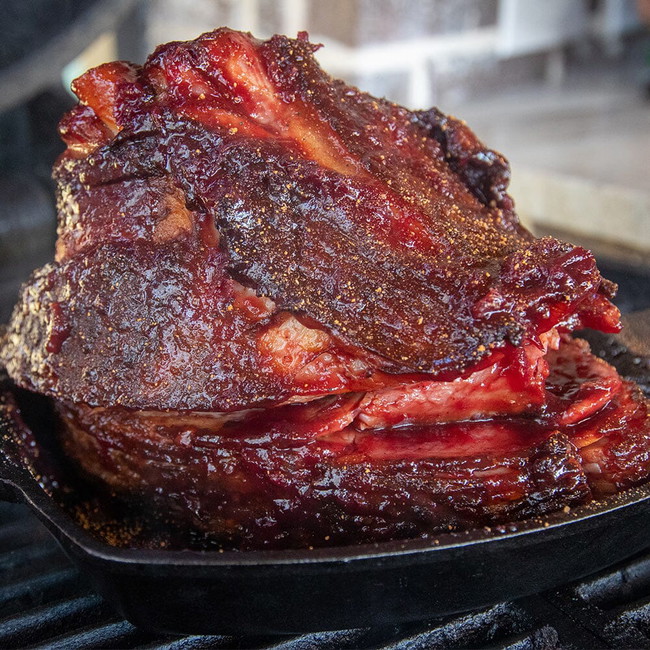 Cranberry glazed ham