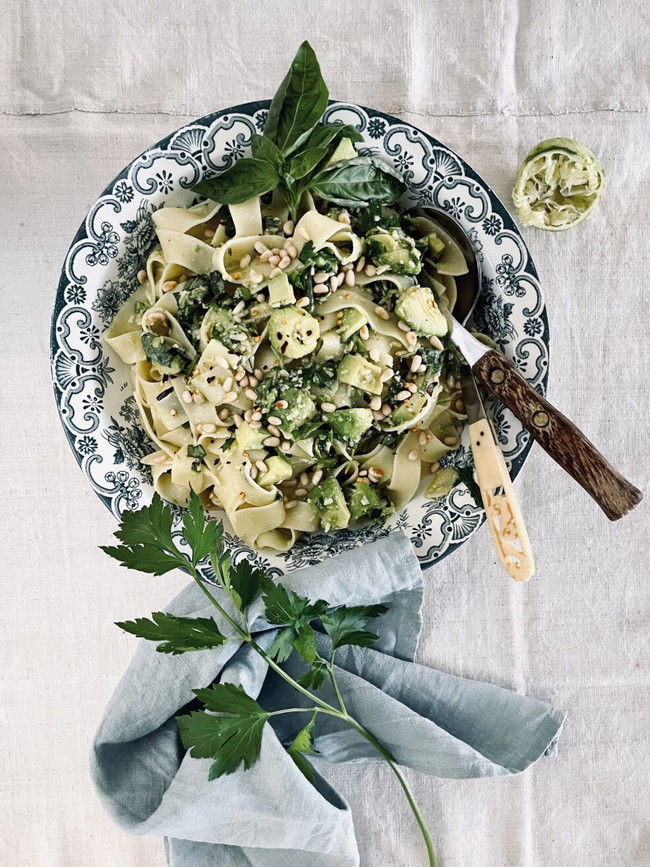 Image of PAPPADELLE MED AVOCADO