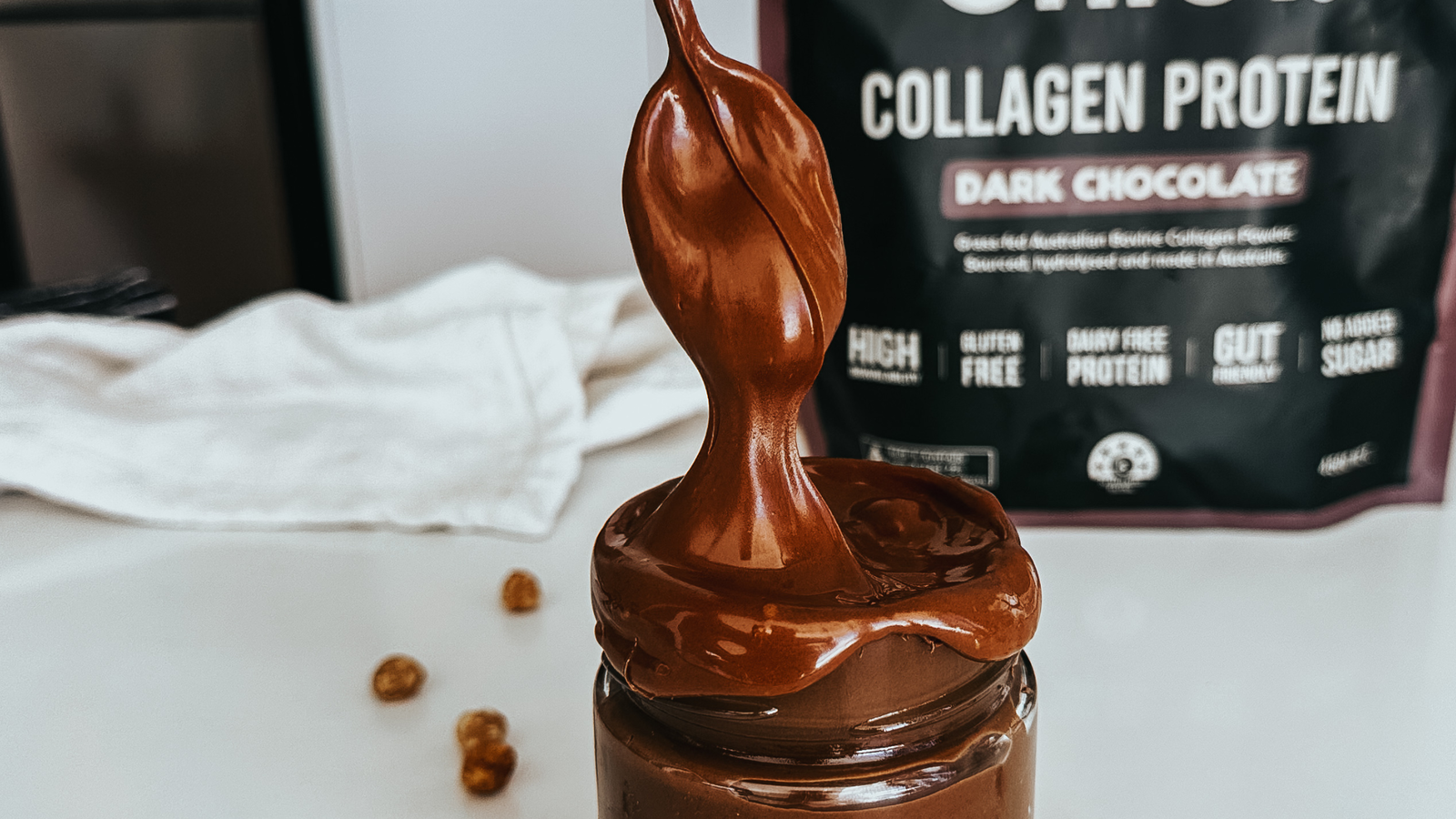 Image of Choc Hazelnut Collagen Spread