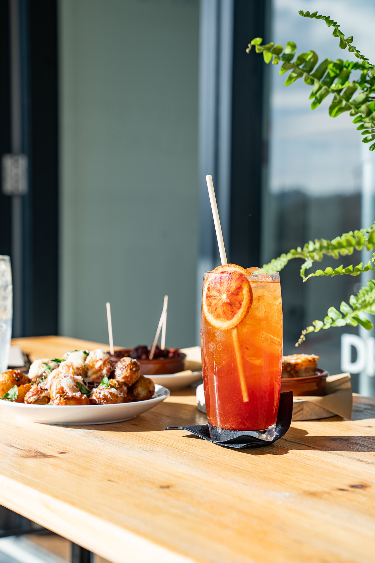 <h1>BLOOD ORANGE NEGRONI SPRITZ</h1>