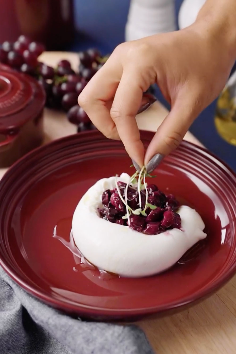 Burrata aux raisins rôtis