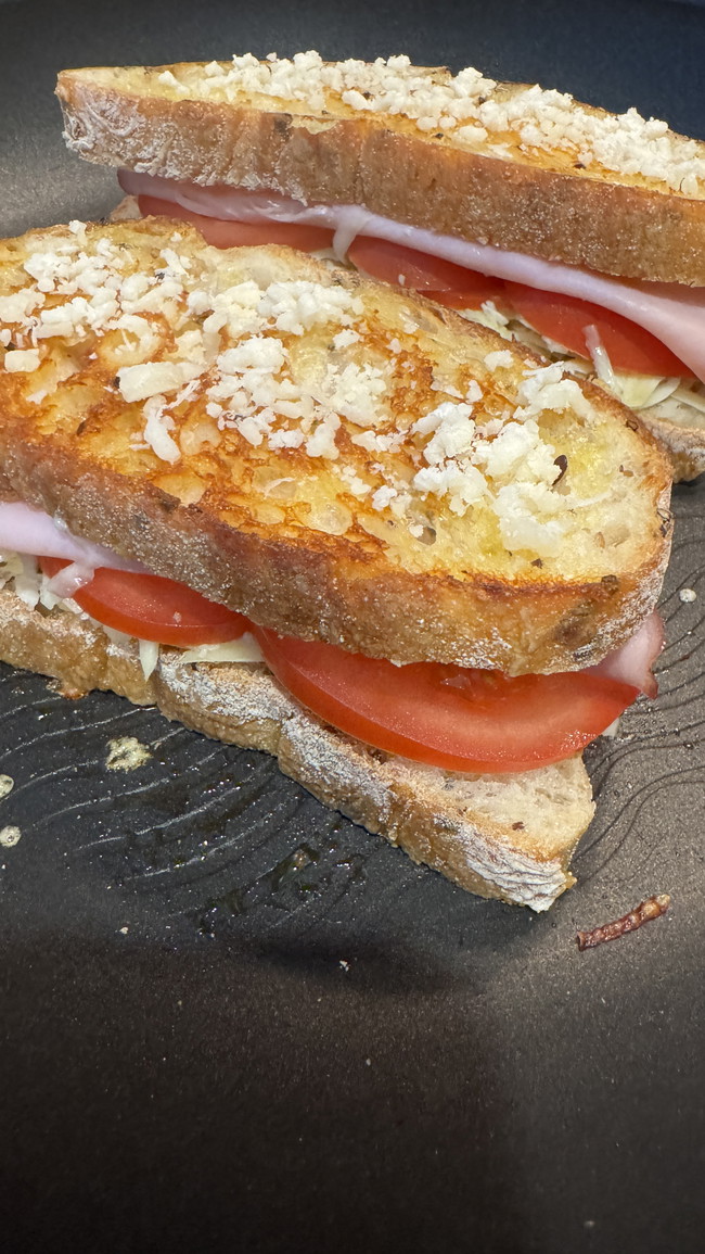 The Best Ham, Cheese and Tomato Toasted Sandwich