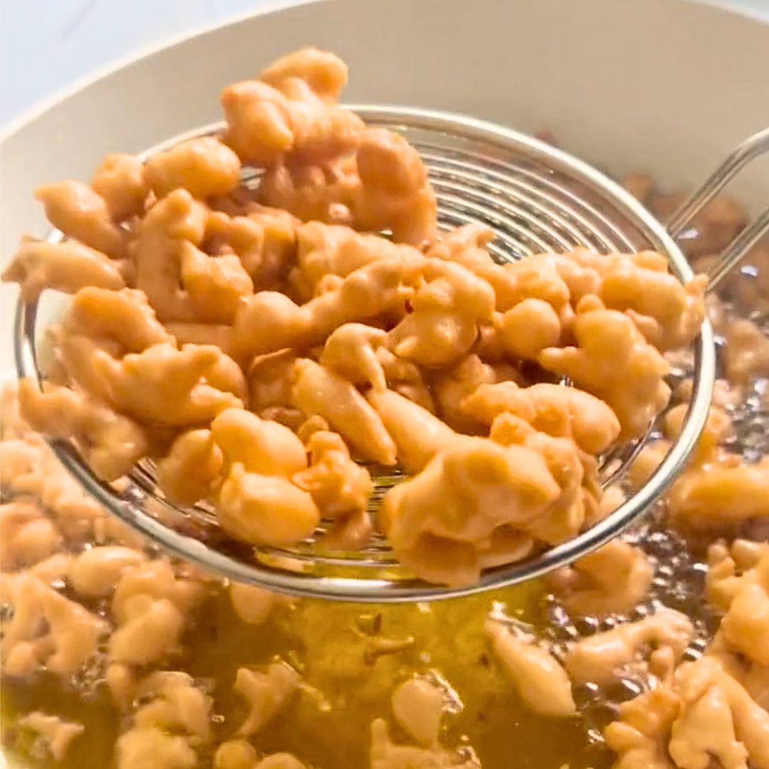 Backspätzle (Bzw. Backerbsen) aus dem Spätzle-Shaker