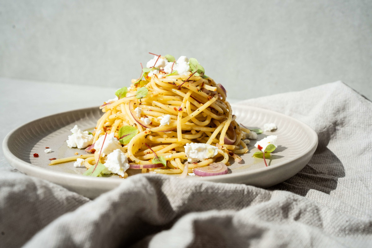 Aglio & Peperoncino Spaghetti mit Feta