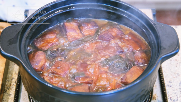 Image of Turn the heat to low and simmer the pork belly for 1.5 hours or until tender. Please check the liquid level occasionally. If the water is evaporating too fast, add hot water; do not add cold water.