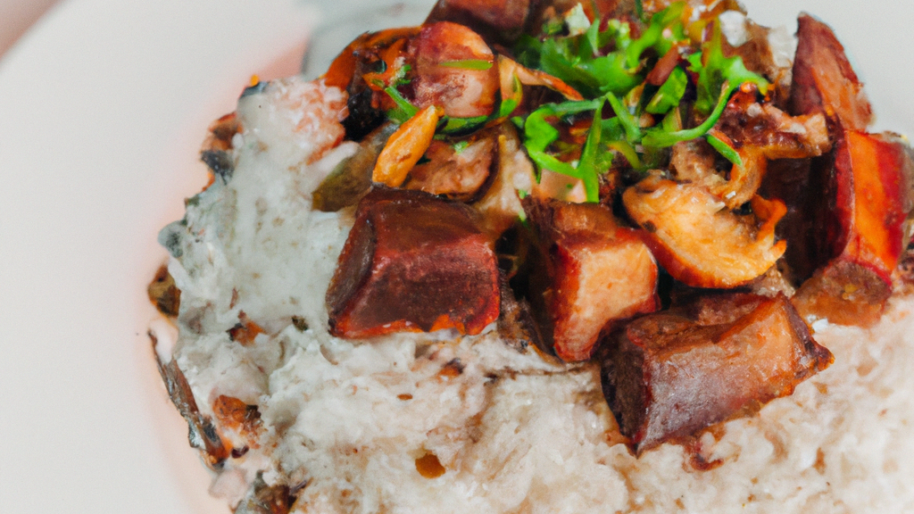 Gū Lǎo Ròu Fàn (咕咾肉飯) – Süßsaures Schweinefleisch über Reis image