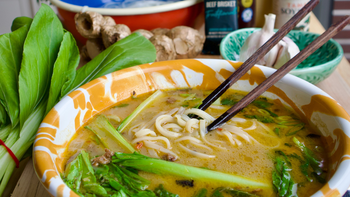 15-Minute Pho-Inspired Gut-Loving Soup