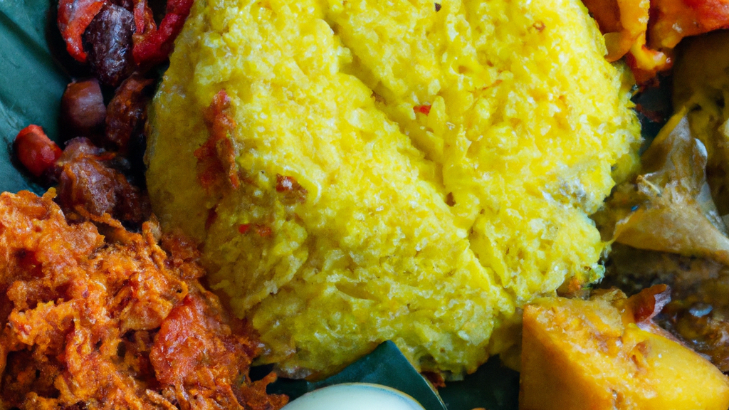 Nasi Ambeng – Reis mit einer Vielzahl von Beilagen image