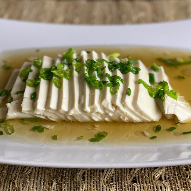 Silken Tofu with Soy Sauce (Xiao Cong Ban Dou Fu)