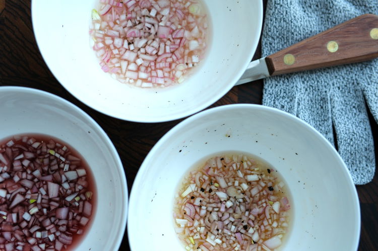 Image of Blend all the ingredients together in a small bowl