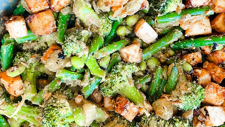 Green Veggie Stir Fry with Tofu and Sesame Ginger Sauce