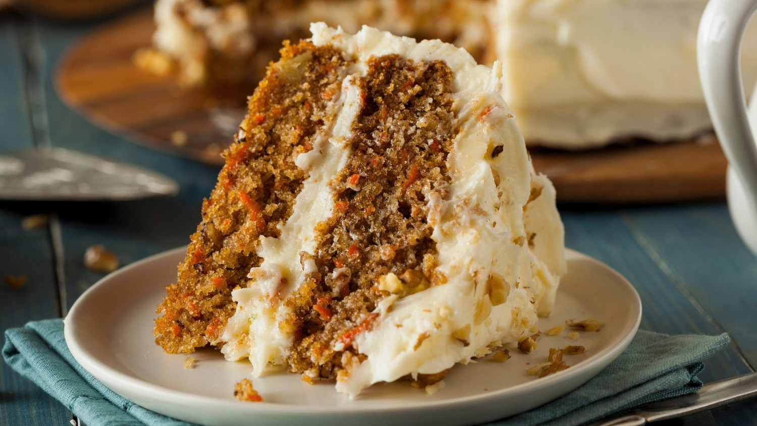 Image of Moist Carrot Cake with Lemon Cream Cheese Filling 🥕 