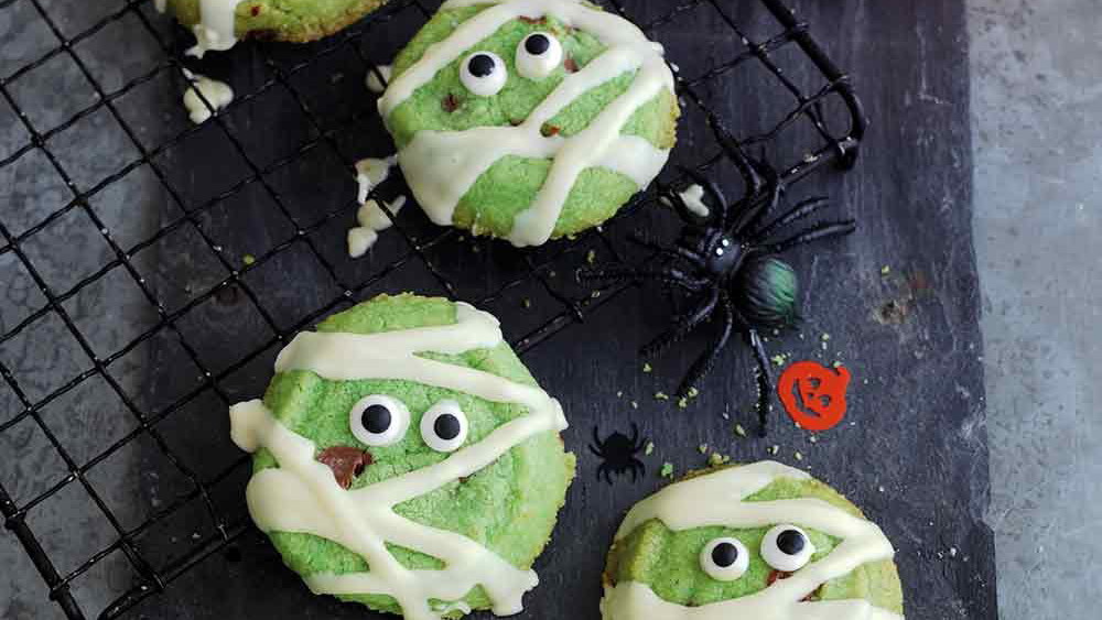 Monster Mummies Choc Chip Shortbread. Perfect for Halloween.