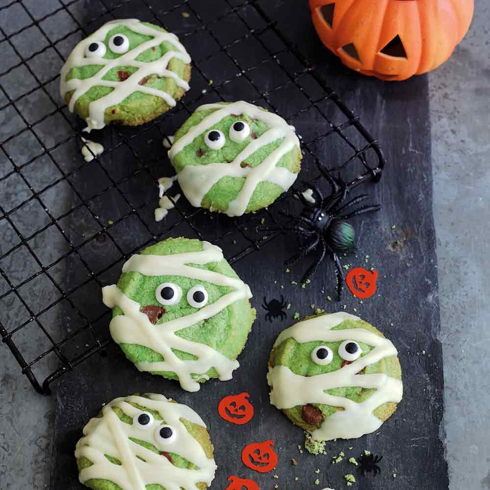 Monster Mummies Choc Chip Shortbread