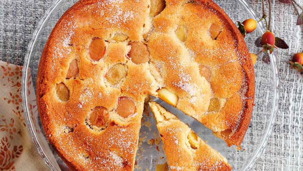 Bobbing Apples Cake
