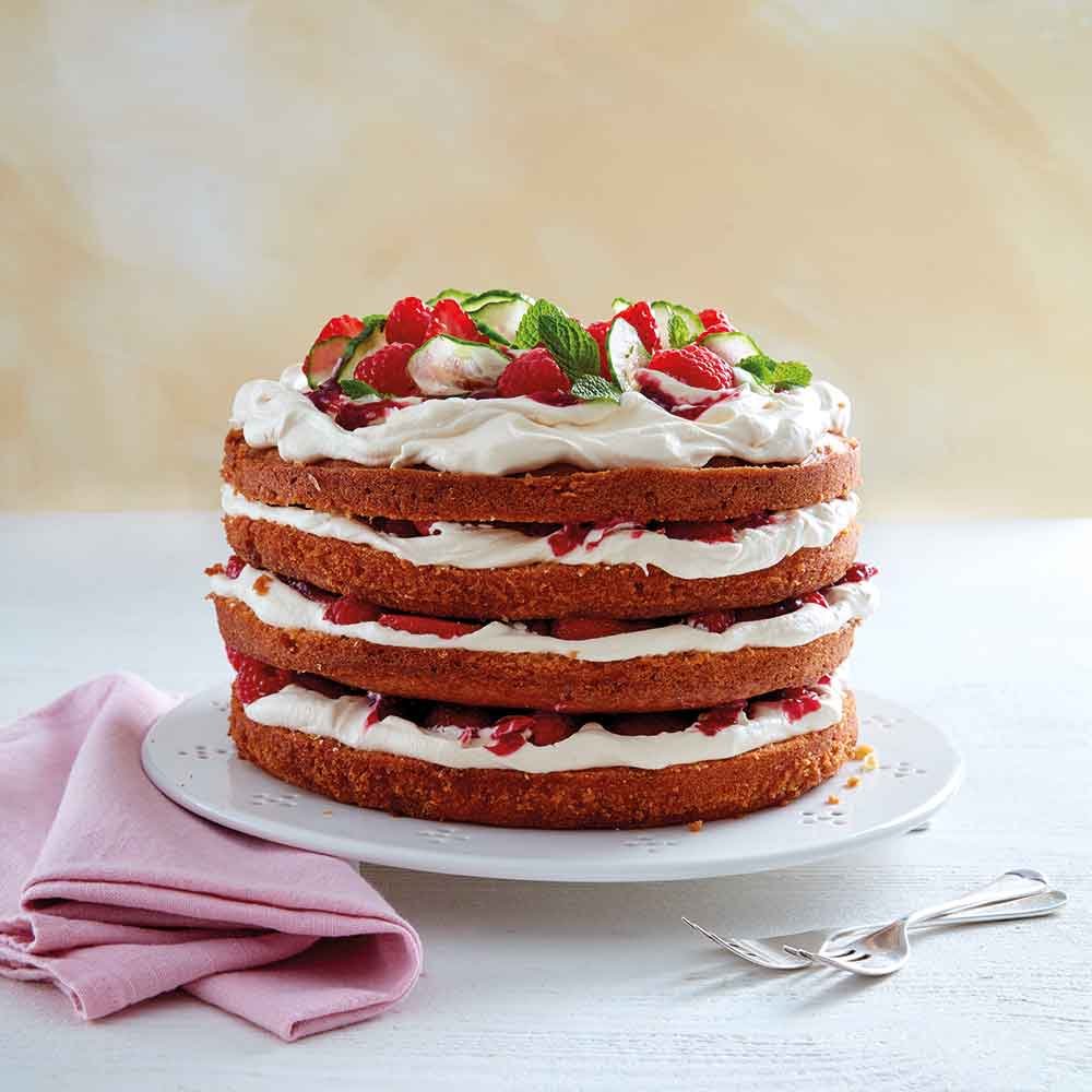 Pimm's Celebration Cake